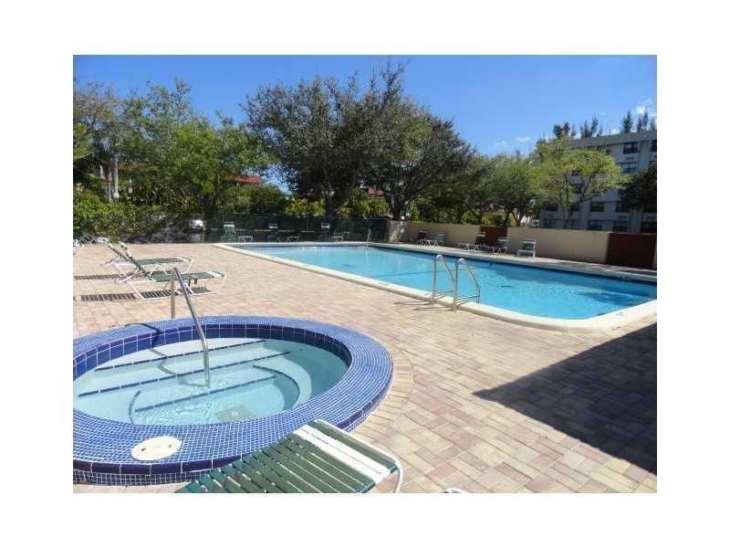 2401 Riverside Drive, Unit 308, Coral Springs, FL 33065 Photo
