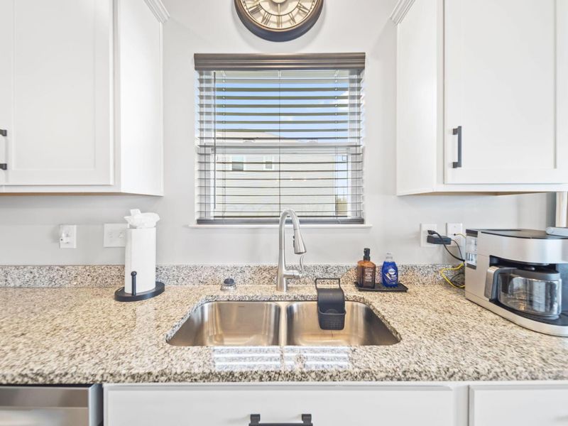 194 Deanscroft Drive, Pickerington, OH 43147 Photo 12