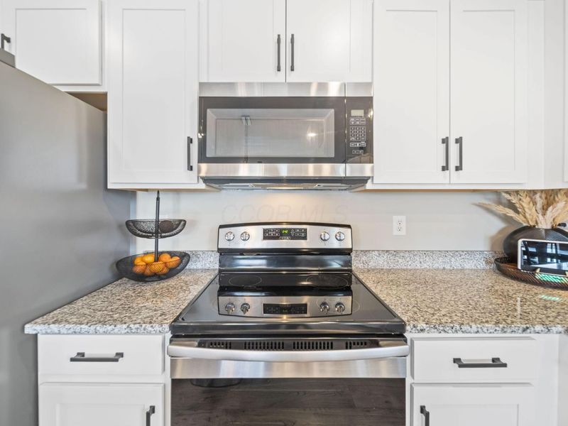 194 Deanscroft Drive, Pickerington, OH 43147 Photo 13