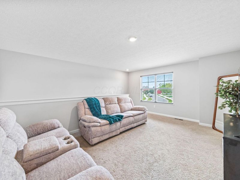 194 Deanscroft Drive, Pickerington, OH 43147 Photo 31