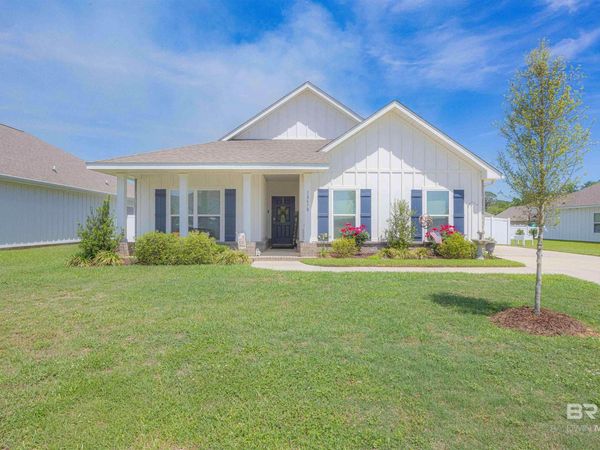 10670 Winning Colors Trail, Daphne, AL 36526