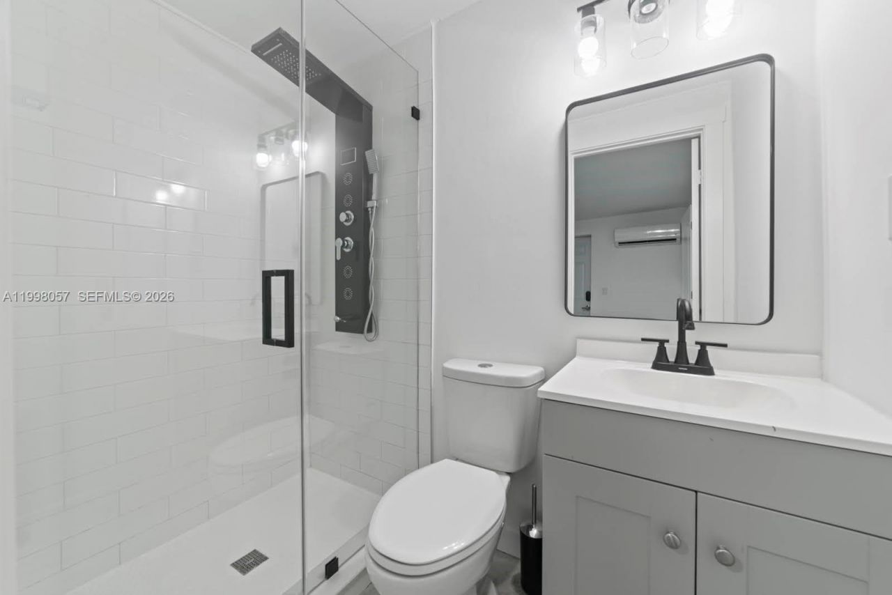 Please Call For Address, Miami, FL 33175 Photo