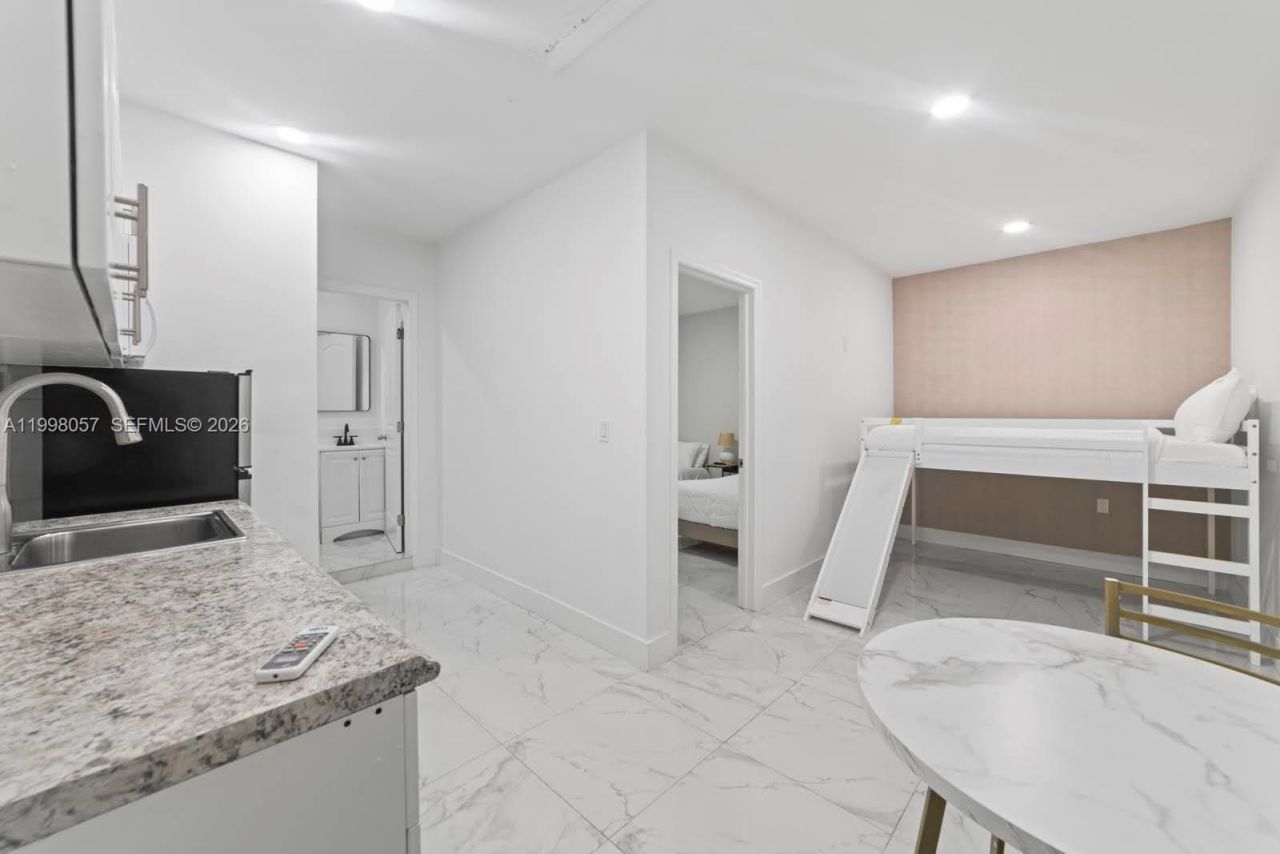 Please Call For Address, Miami, FL 33175 Photo