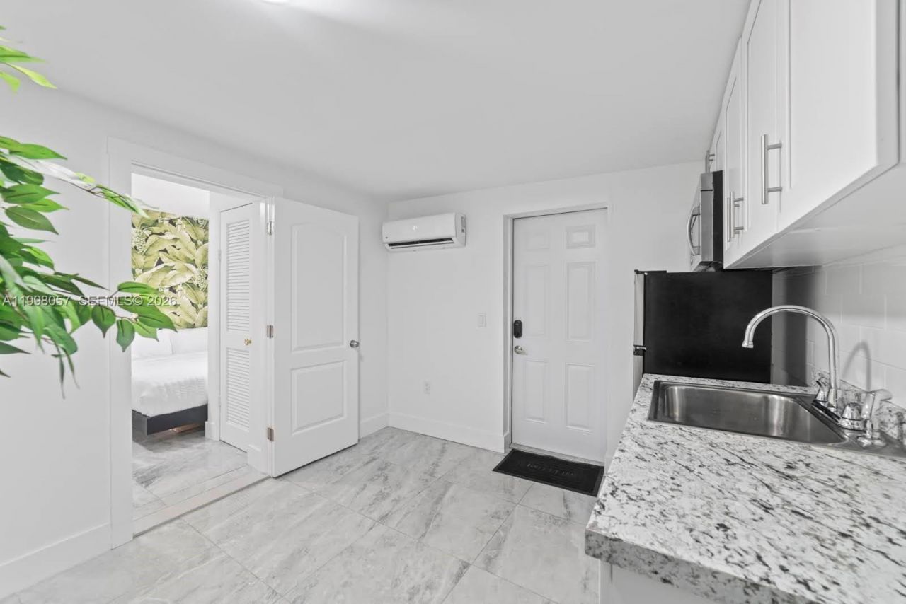 Please Call For Address, Miami, FL 33175 Photo