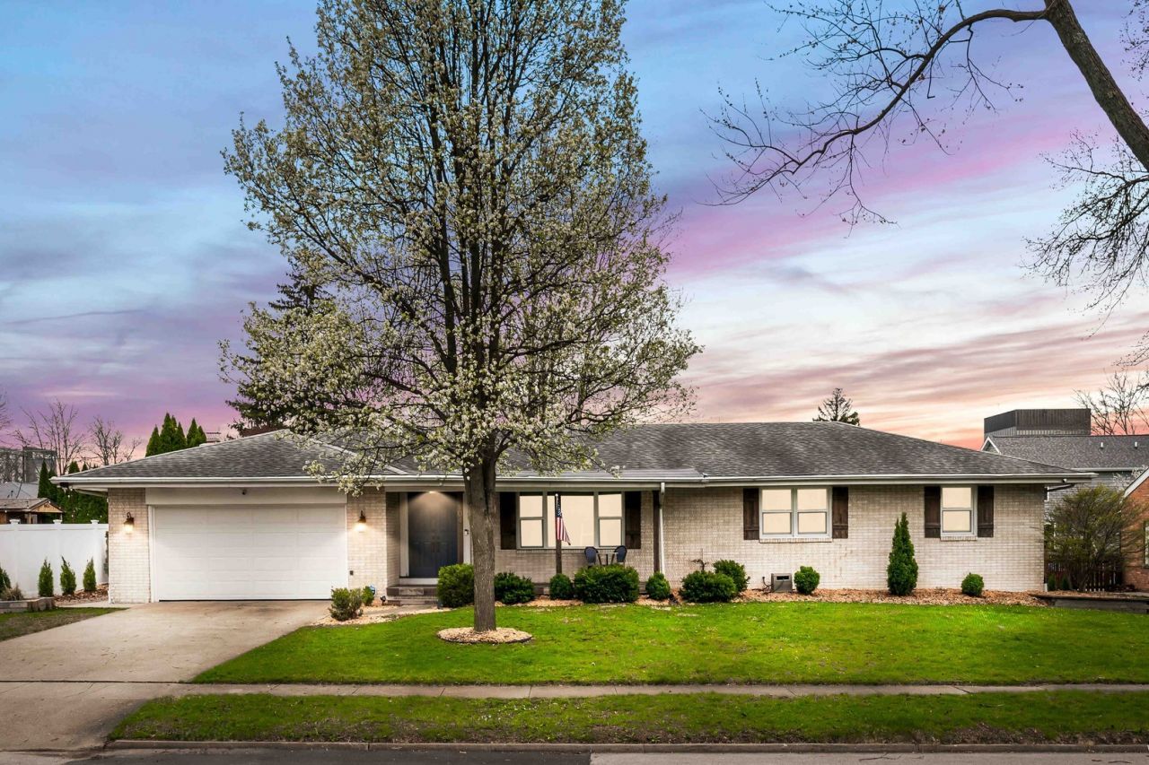 104 Ruth Road , Bloomington, IL 61701 Main Photo