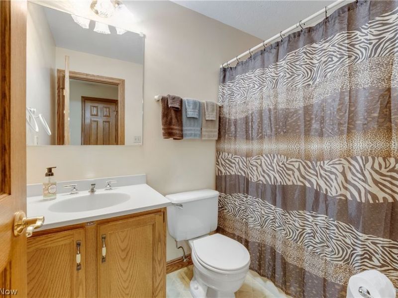 17500 Alexander Road, Walton Hills, OH 44146 Photo 24