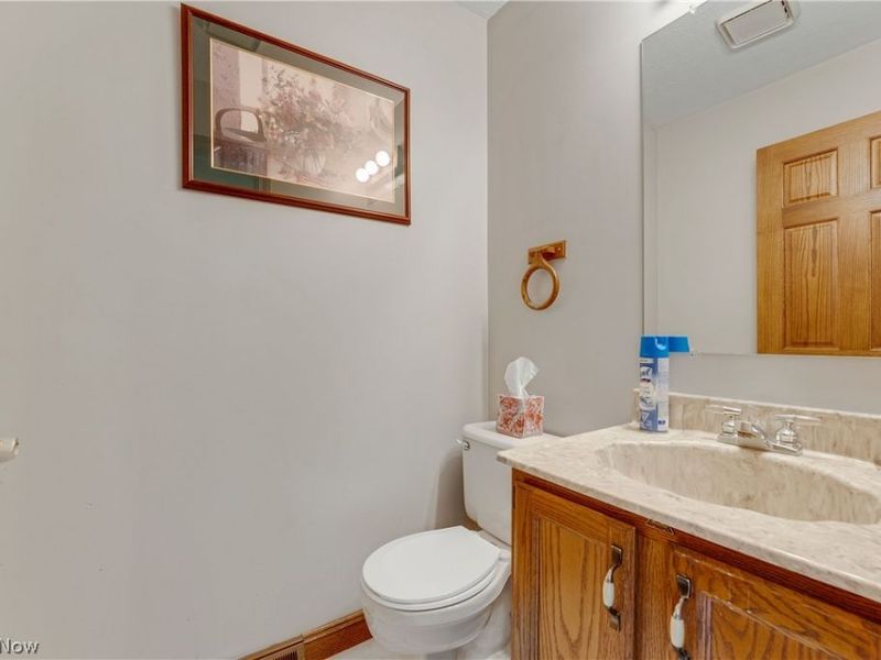 17500 Alexander Road, Walton Hills, OH 44146 Photo 27