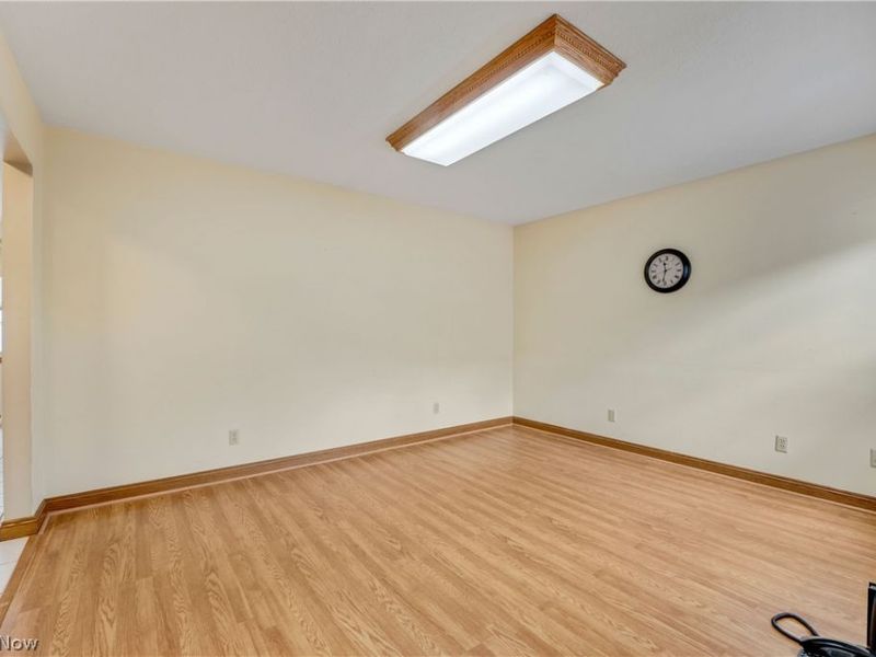 17500 Alexander Road, Walton Hills, OH 44146 Photo 4