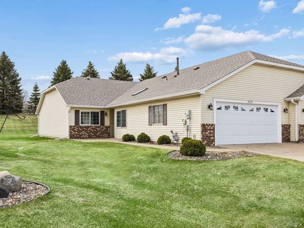 7638 Newbury Road , Woodbury, MN 55125