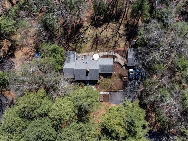 133 Glezen Ln, Wayland, MA 01778