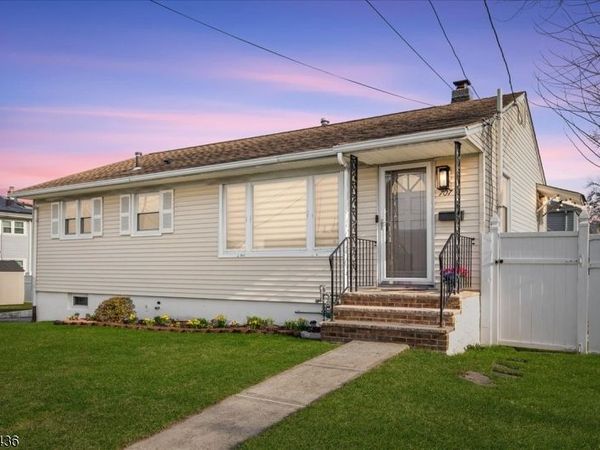 707 Kingston Ave, Kenilworth, NJ 07033