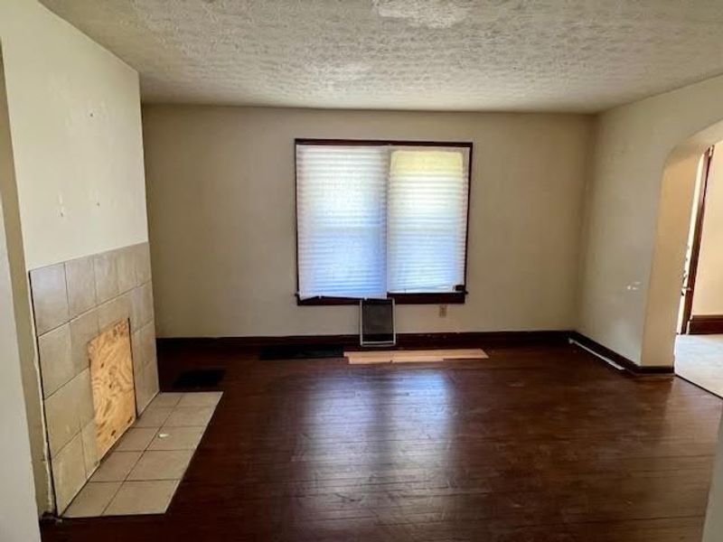 760 Siebert Street , Columbus, OH 43206 Photo 5