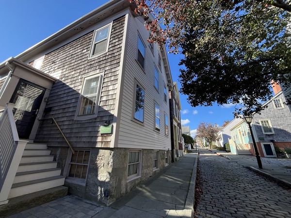 60 Mechanics Lane, New Bedford, MA 02740