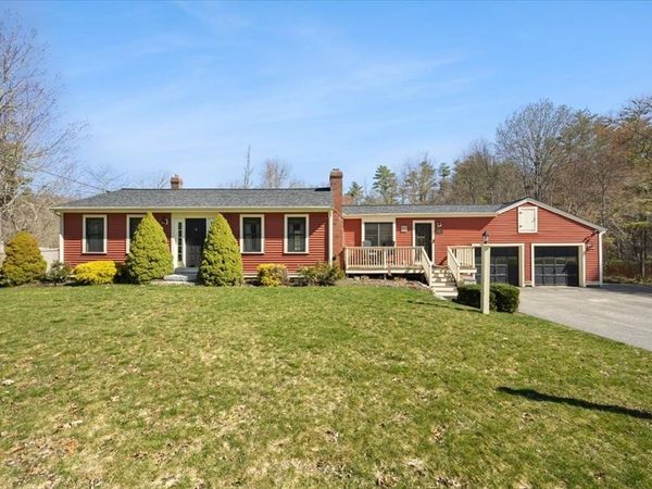 141 County Road, Plympton, MA 02367