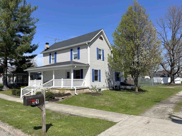 321 N Washington Street, Ladoga, IN 47954