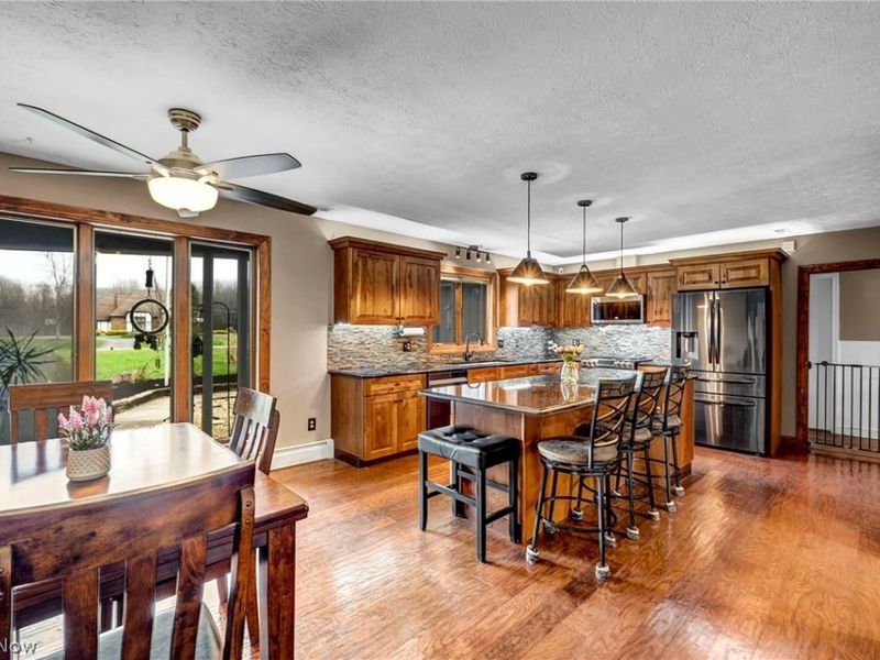 2960 Millgate Drive, Willoughby Hills, OH 44094 Photo 3