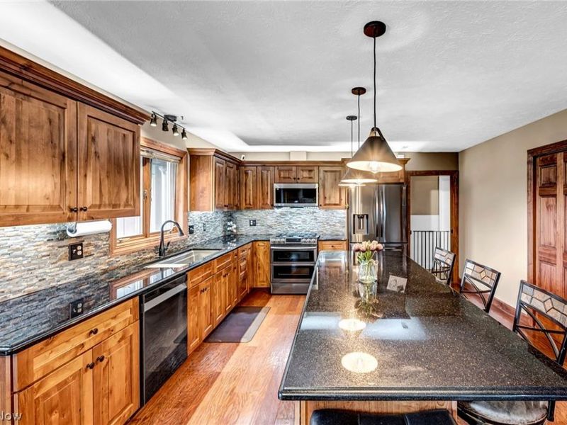 2960 Millgate Drive, Willoughby Hills, OH 44094 Photo 5