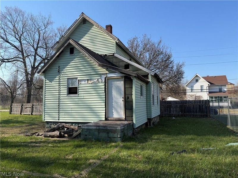 199 Forest Street NW, Warren, OH 44483 Photo 6