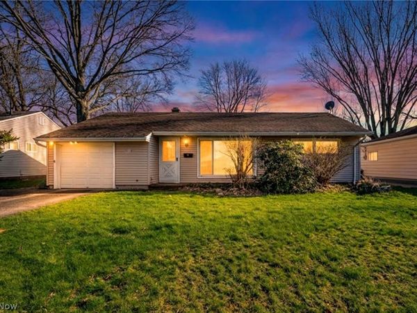 9019 Newkirk Drive , Parma Heights, OH 44130