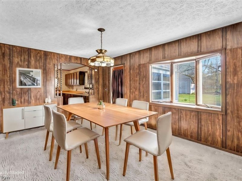 9019 Newkirk Drive, Parma Heights, OH 44130 Photo 13