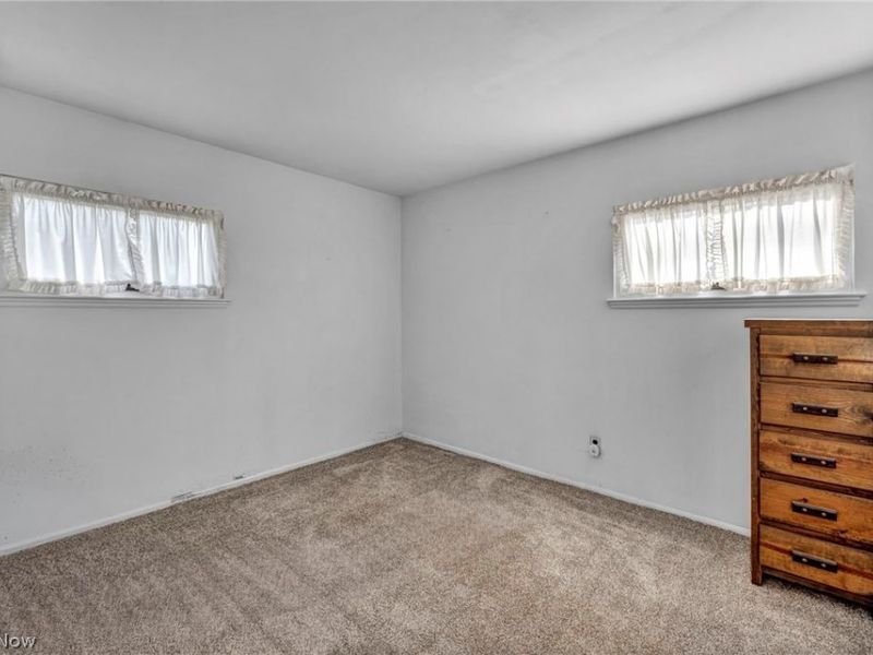 9019 Newkirk Drive, Parma Heights, OH 44130 Photo 23