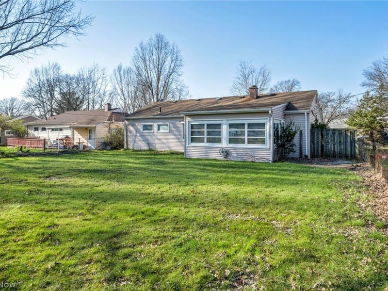 9019 Newkirk Drive, Parma Heights, OH 44130 Photo 32