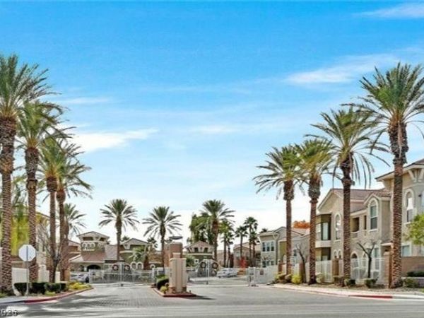 10001 Peace Way , Unit 2198, Las Vegas, NV 89147