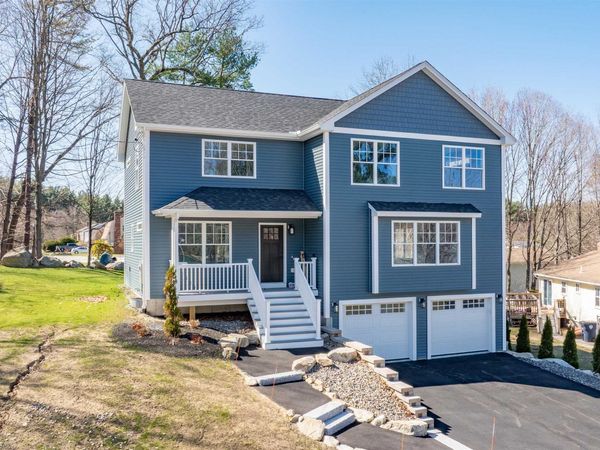 9 Michelle Drive, Nashua, NH 03062