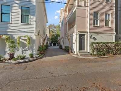 11 Kirkland Lane, Charleston, SC 29401