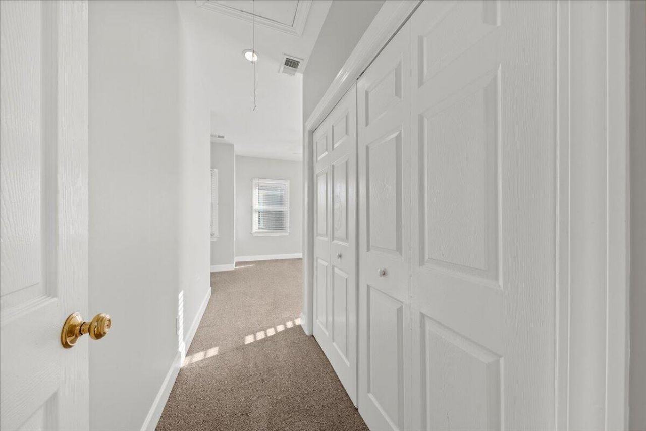 11 Kirkland Lane Photo 16