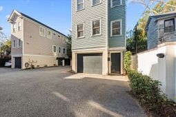 11 Kirkland Lane photo 4