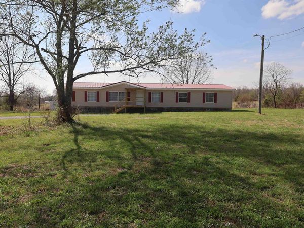 200 Reames Rd, Romance, AR 72136