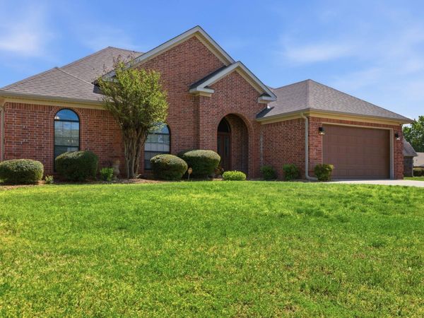 123 Auriel Circle, Maumelle, AR 72113