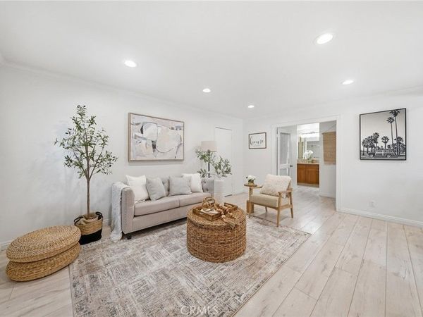 185 Streamwood, Irvine, CA 92620