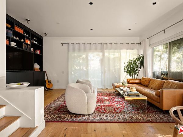 1200 N Sweetzer Avenue, Unit 1, West Hollywood, CA 90069