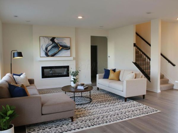 448 Park Vista Drive, Delaware, OH 43015