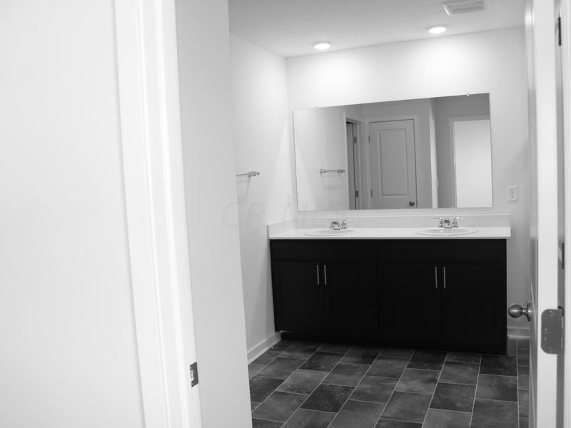 448 Park Vista Drive, Delaware, OH 43015 Photo 10