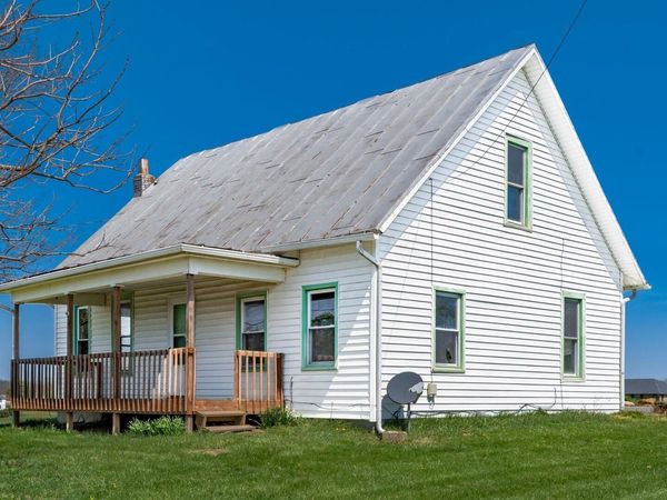 12428 North Street , Utica, OH 43080