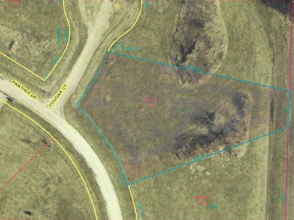 1945 Cougar Court , Dixon, IL 61021