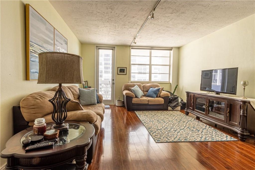 4250 Galt Ocean Drive, Unit 8j, Fort Lauderdale, FL 33308 Photo