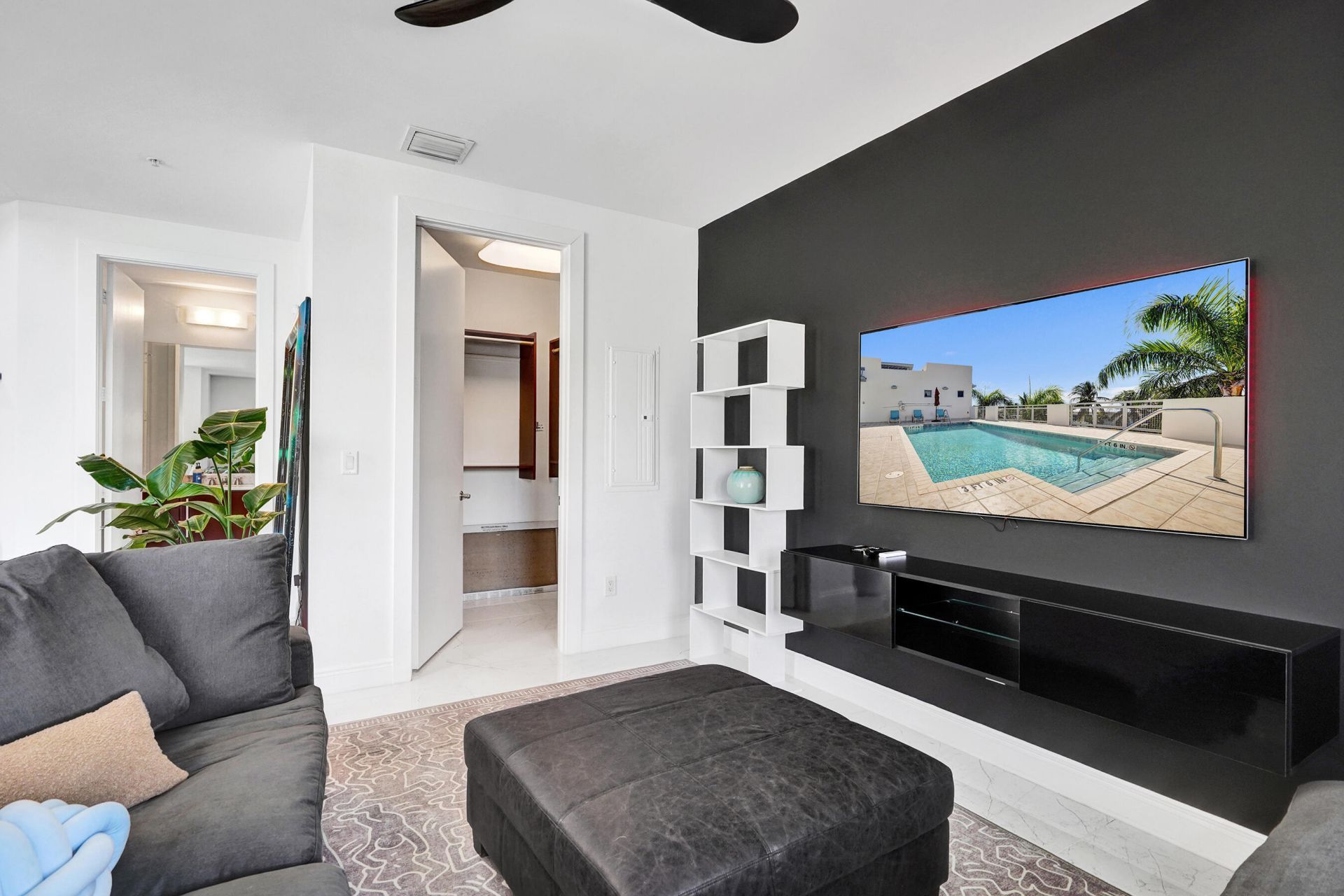 365 SE 6th Avenue, Unit 307, Delray Beach, FL 33483 Photo
