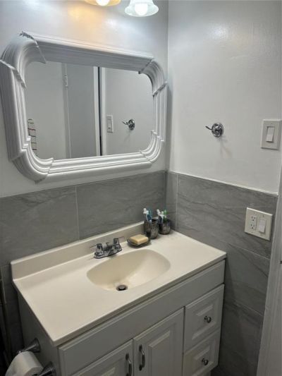 2171 NE 66th Street, Unit 802, Fort Lauderdale, FL 33308 Photo