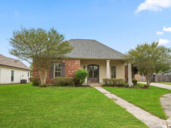 10749 Hillwood Ave, Baton Rouge, LA 70810