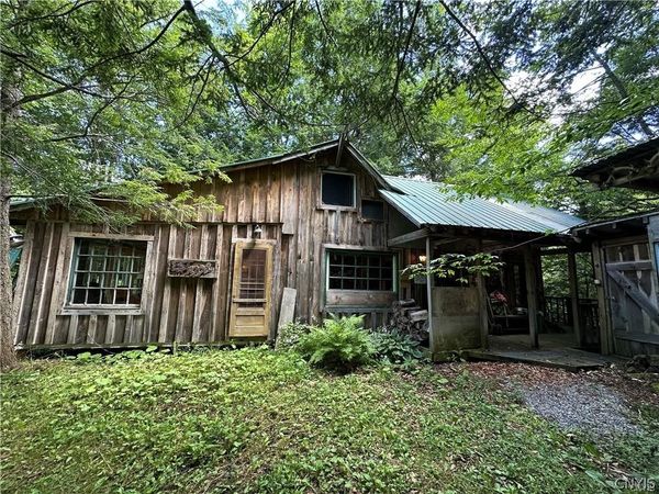 Brown Road , Lorraine, NY 13659