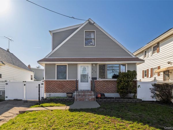 258 Benson Avenue , Elmont, NY 11003