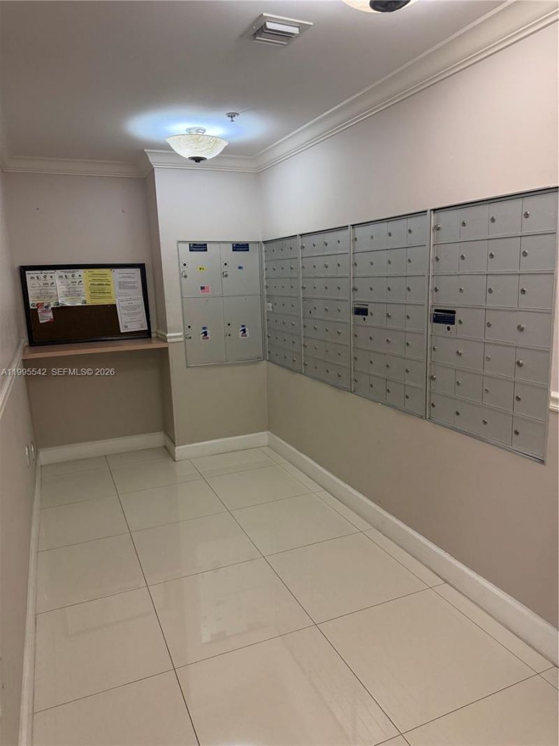 9725 NW 52nd St, Unit 111, Doral, FL 33178 Photo