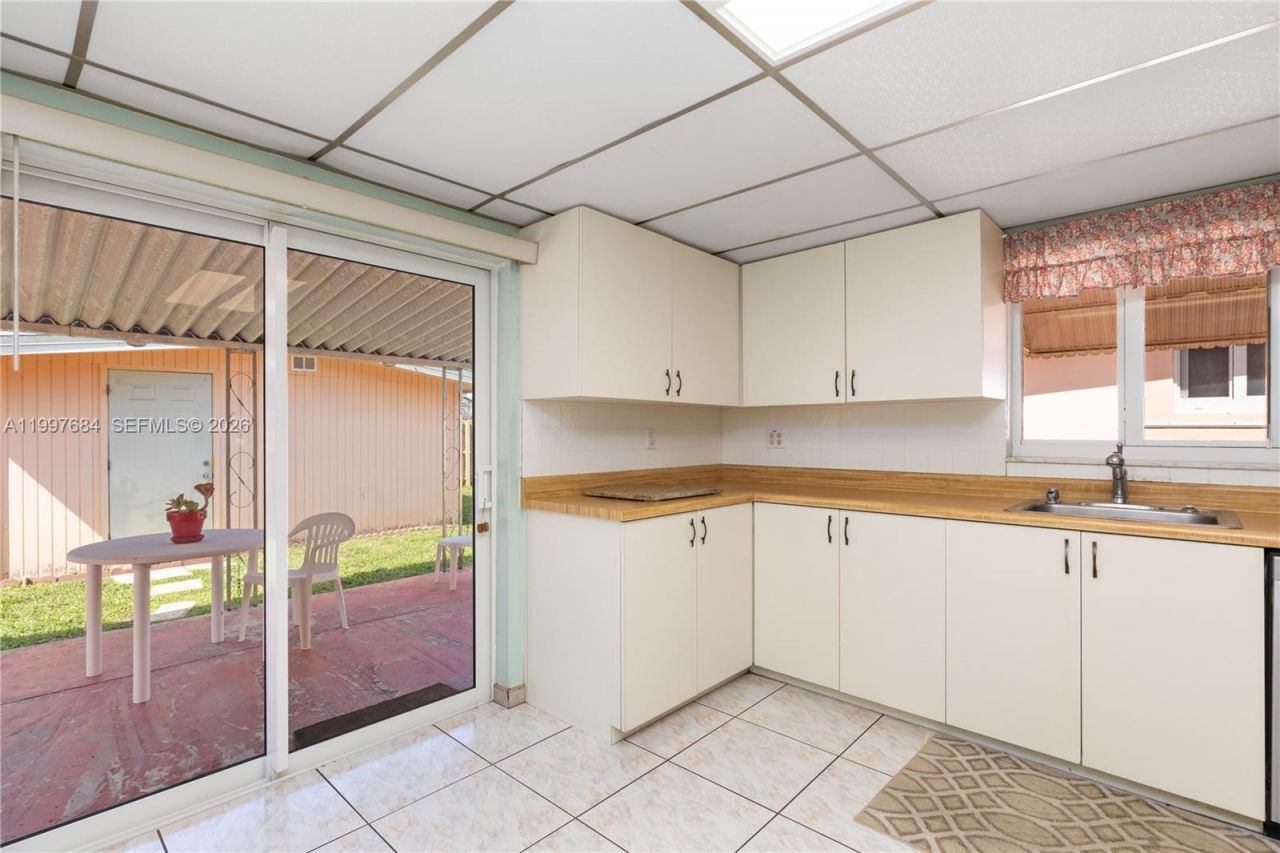 6441 SW 23rd St , Miramar, FL 33023 Photo