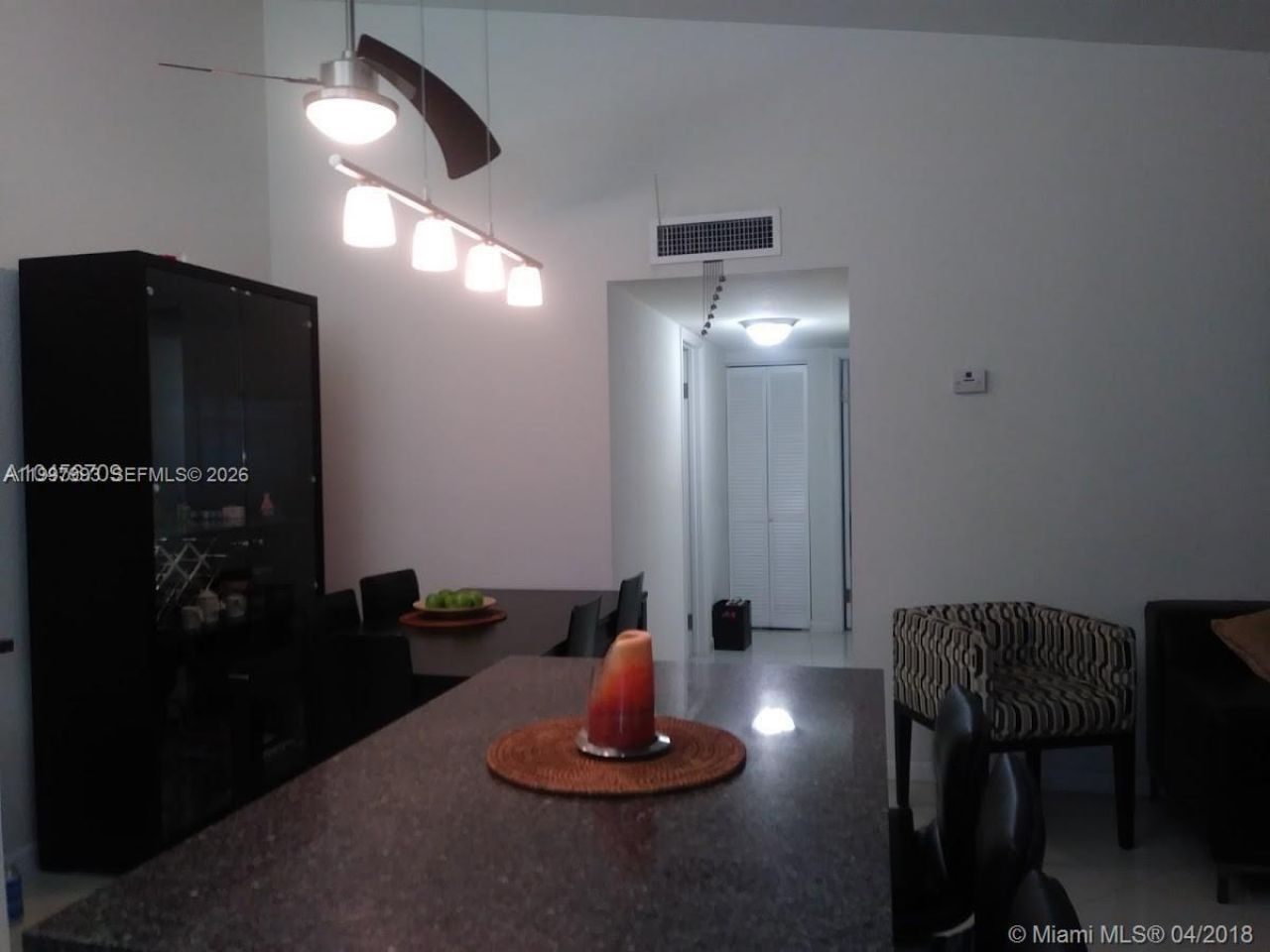 907 NE 199th St, Unit 204, Miami, FL 33179 Photo