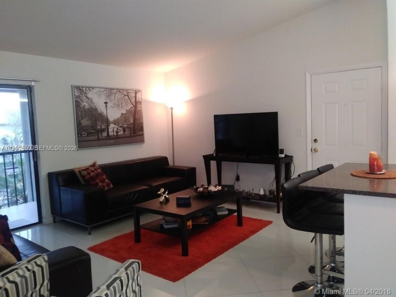 907 NE 199th St, Unit 204, Miami, FL 33179 Photo