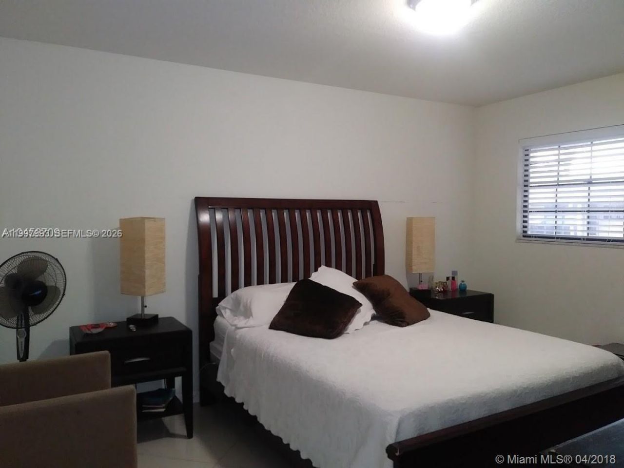 907 NE 199th St, Unit 204, Miami, FL 33179 Photo